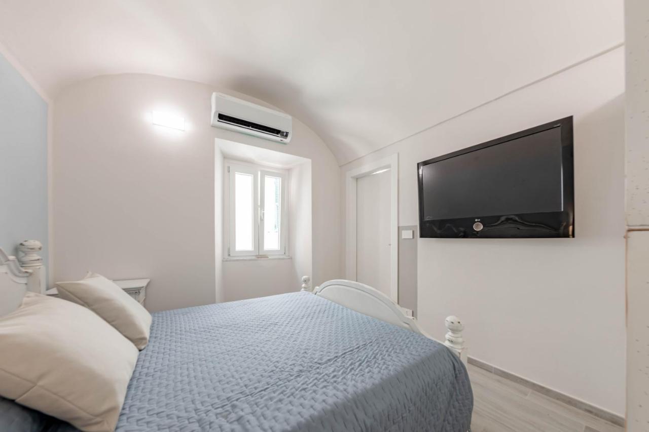 H11 Piccola Perla A Un Passo Dal Mare Apartment Santo Stefano al Mare Exterior photo